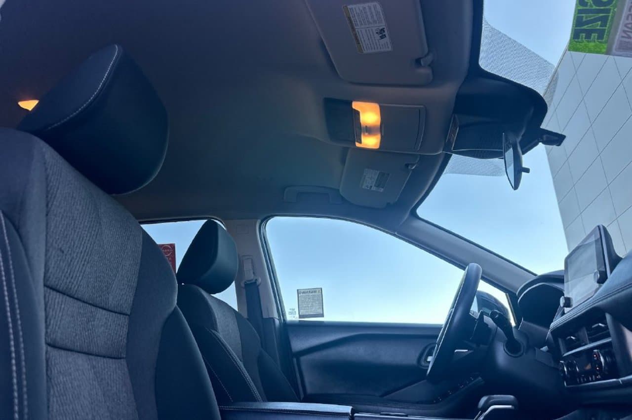 2024 Nissan Rogue SV 14