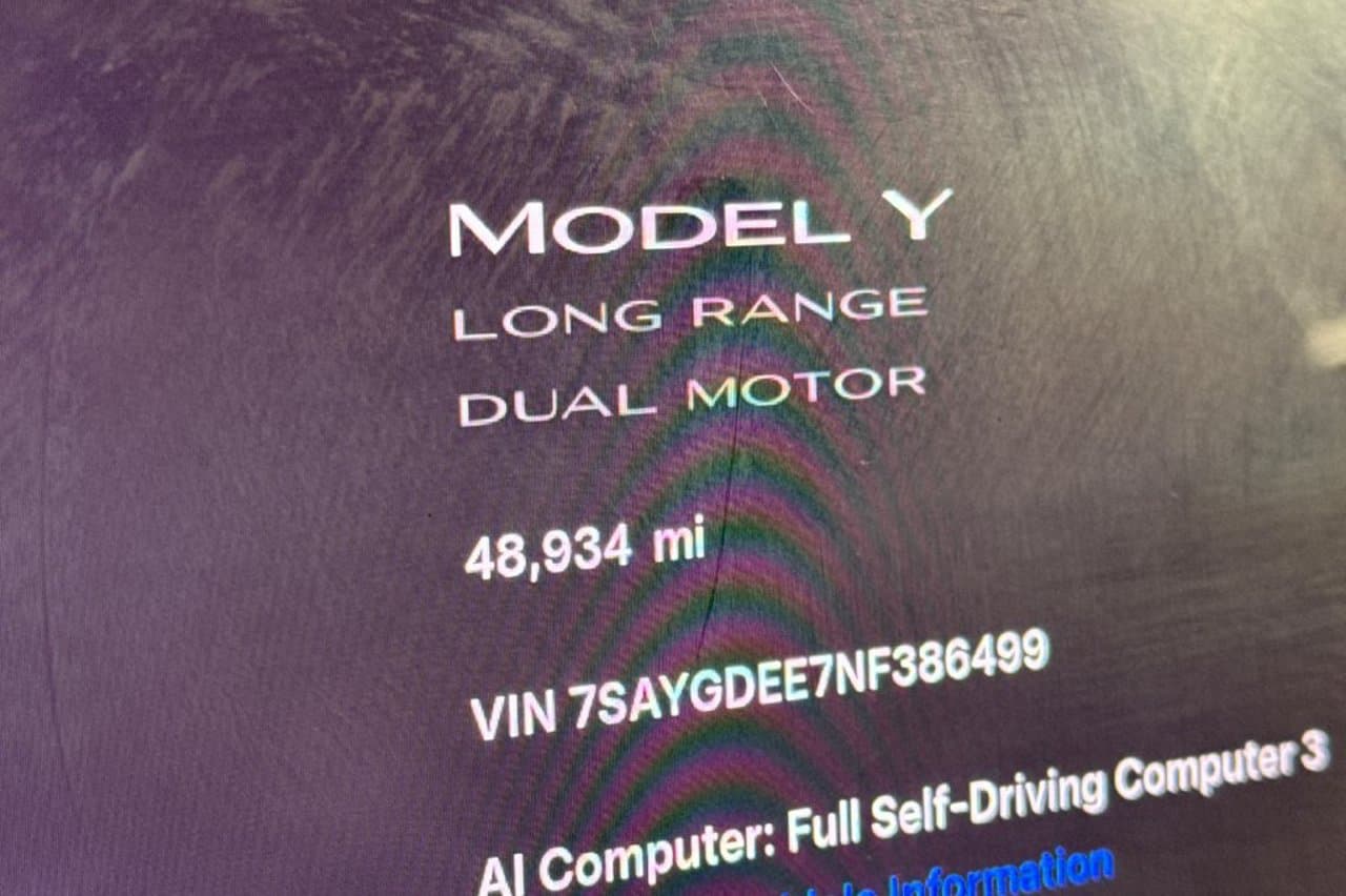 2022 Tesla Model Y Long Range 23