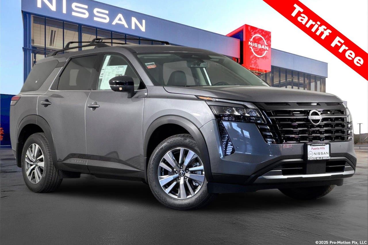 2026 Nissan Pathfinder SL 1