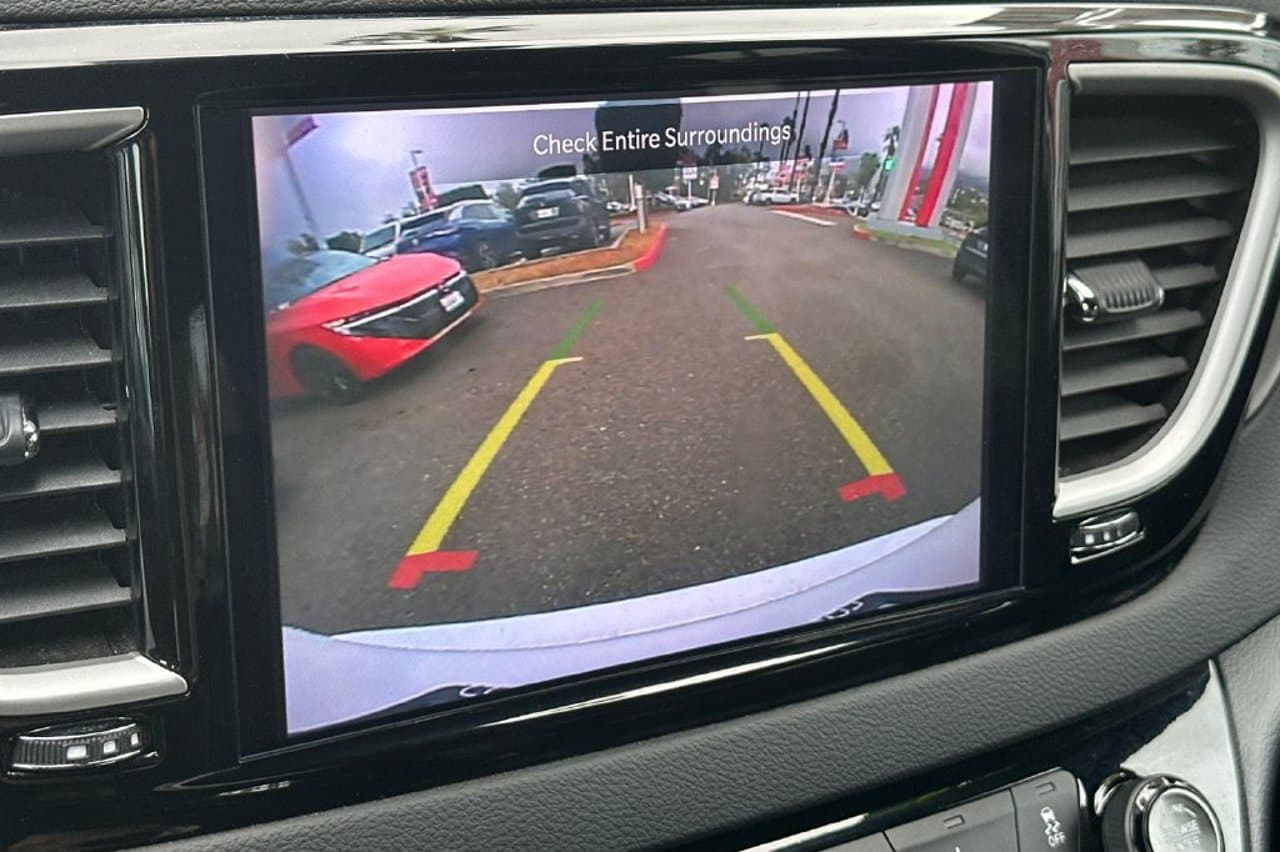 2025 Chrysler Pacifica Select 17