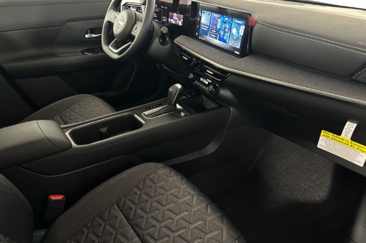 2026 Nissan Kicks SV 13