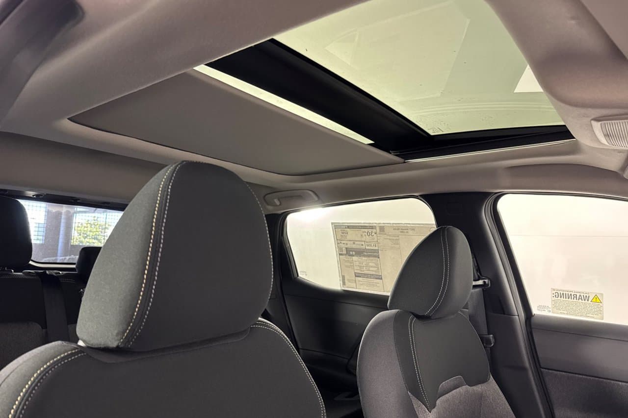 2027 Nissan Kicks SV 14