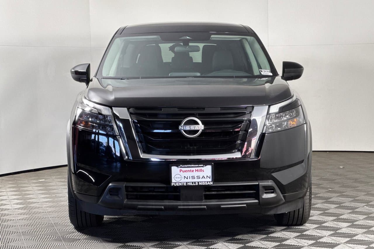 2024 Nissan Pathfinder S 6