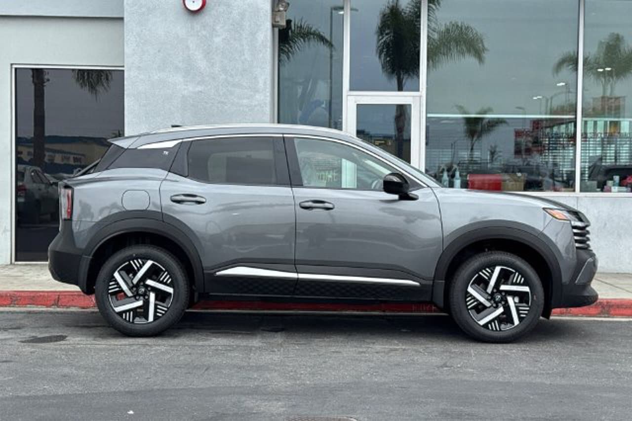 2026 Nissan Kicks SV 2