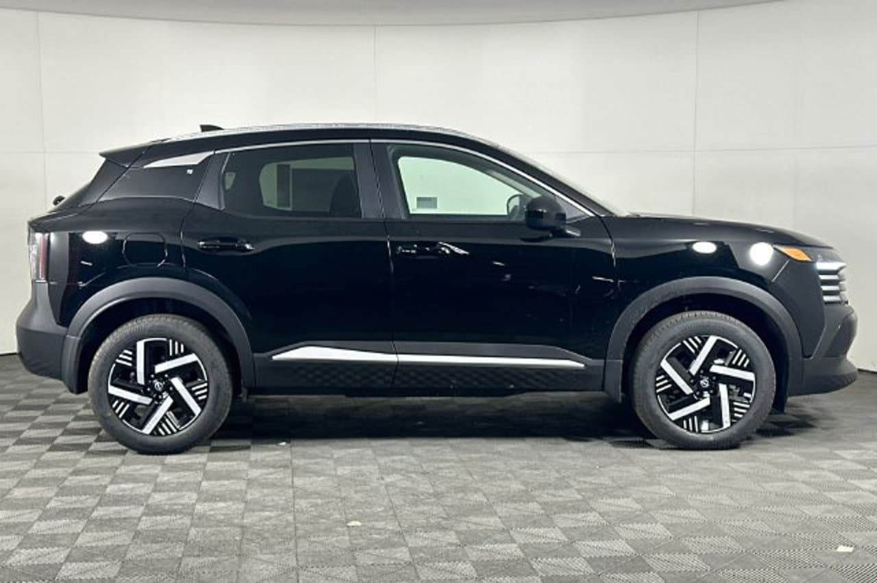 2026 Nissan Kicks SV 2