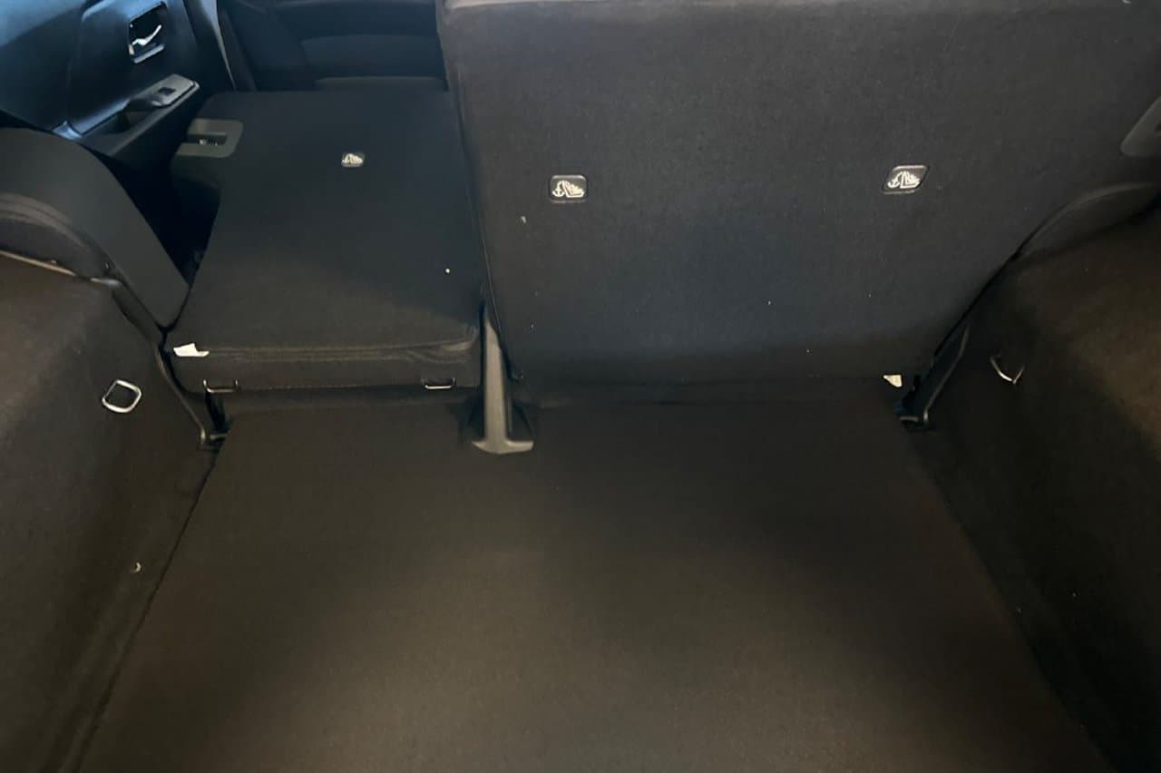 2027 Nissan Kicks SV 12
