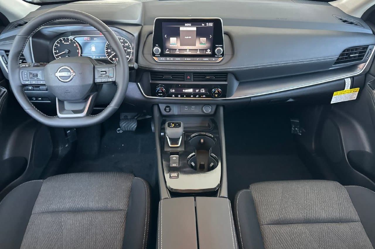 2026 Nissan Rogue SV 25
