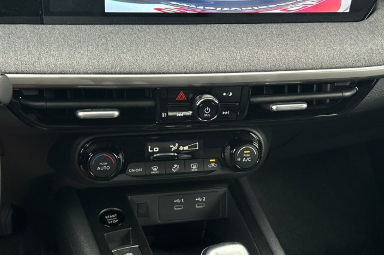 2026 Nissan Kicks SV 16