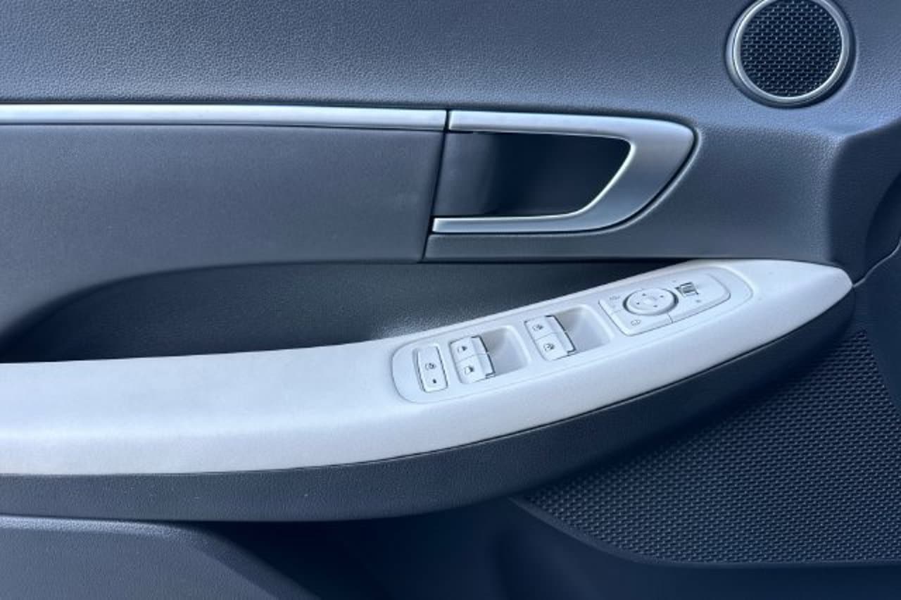 2025 Hyundai Sonata SEL 9