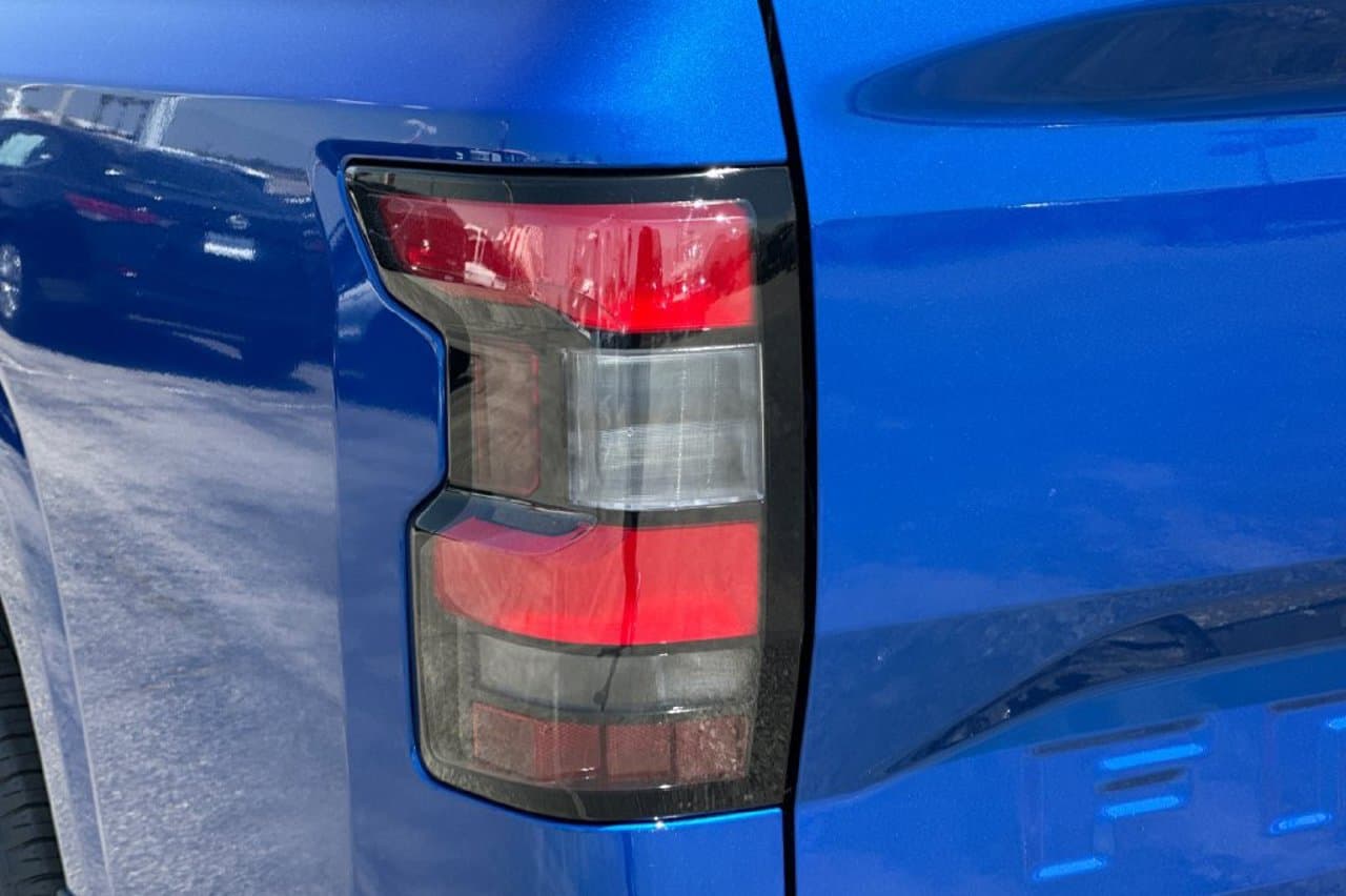 2026 Nissan Frontier SV 20