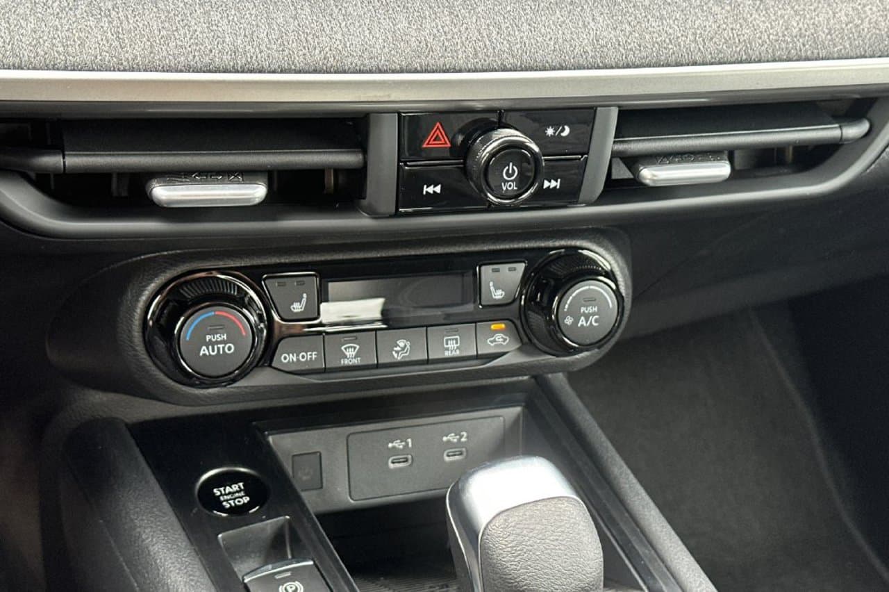 2027 Nissan Kicks SV 17