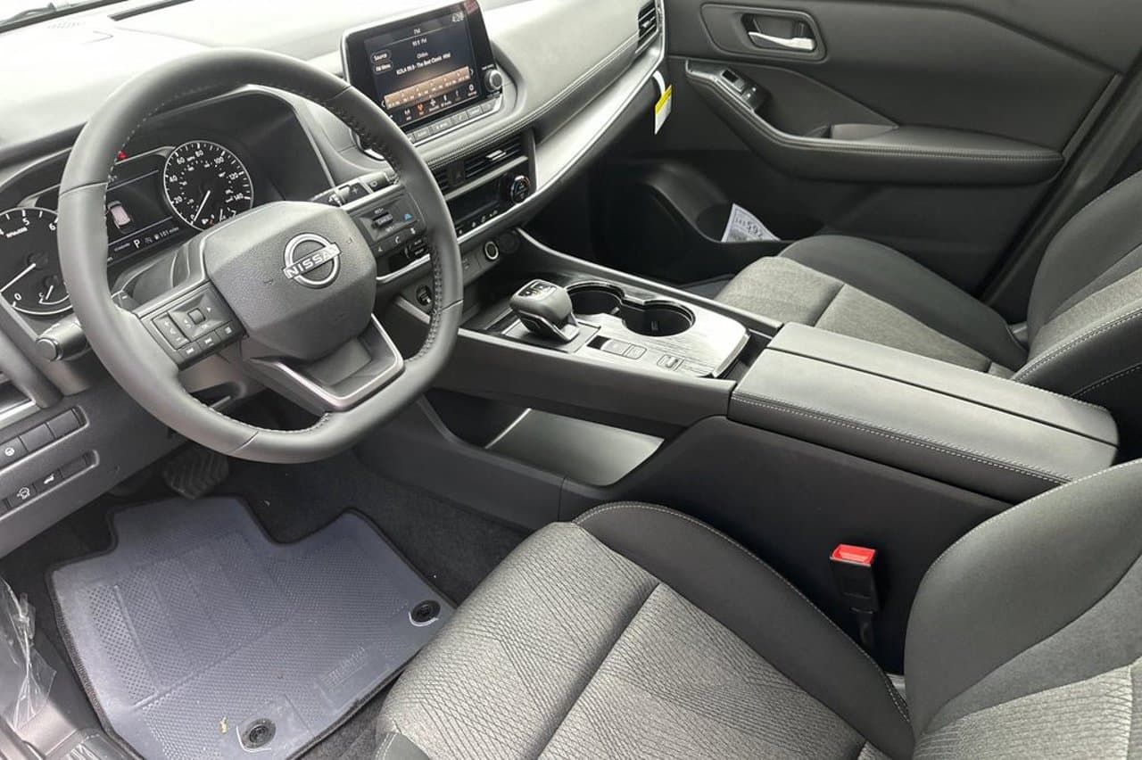 2026 Nissan Rogue SV 24