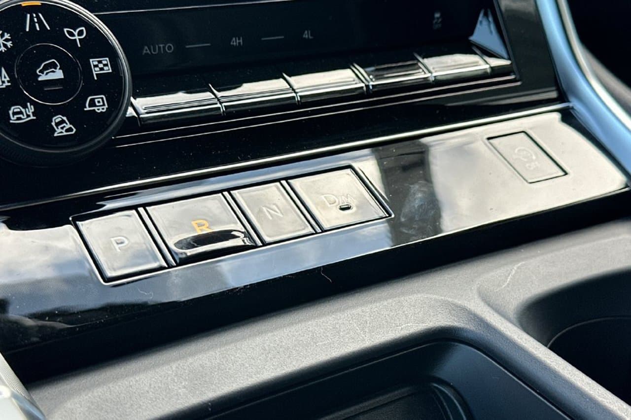 2026 Nissan Armada SL 18