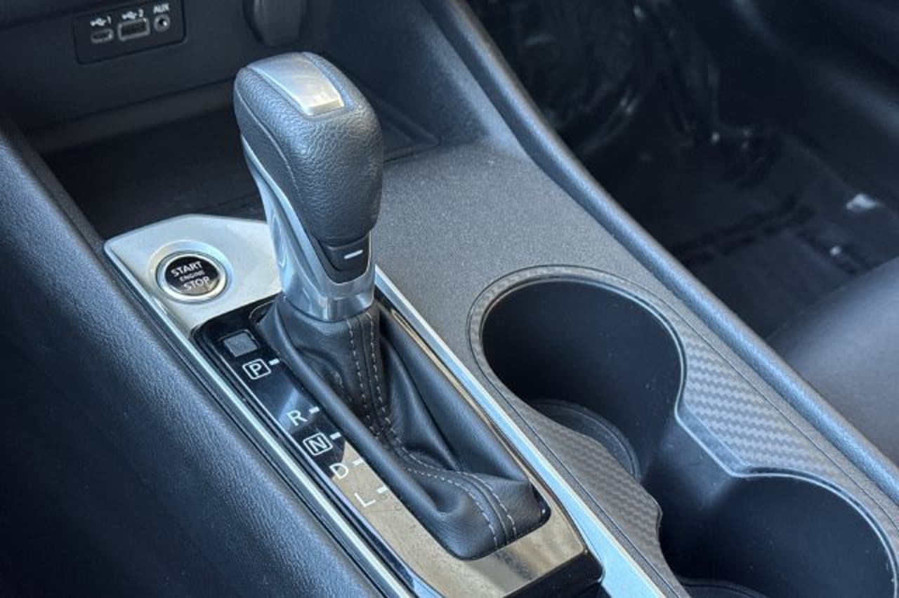 2025 Nissan Altima SV 17