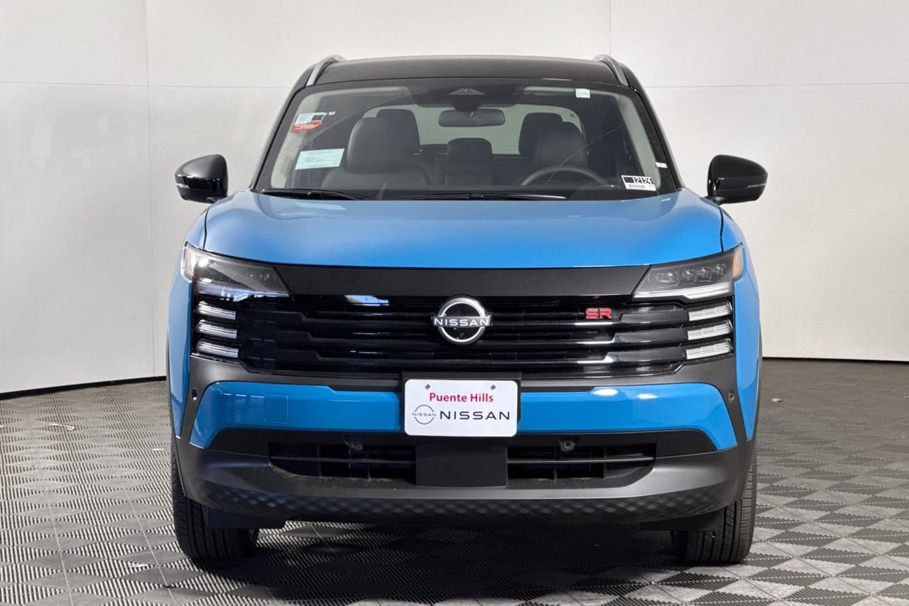 2027 Nissan Kicks SR 6