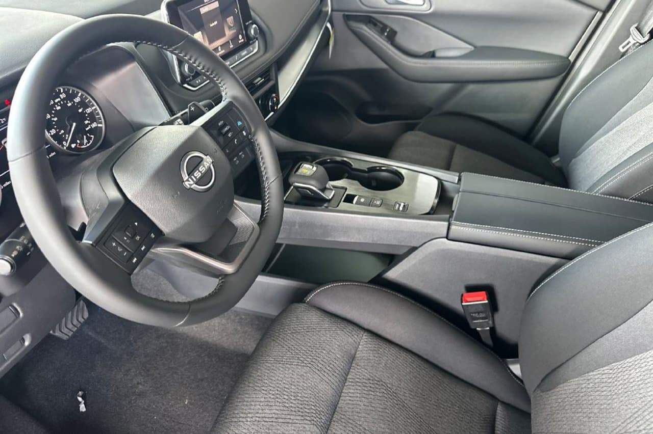 2026 Nissan Rogue SV 7