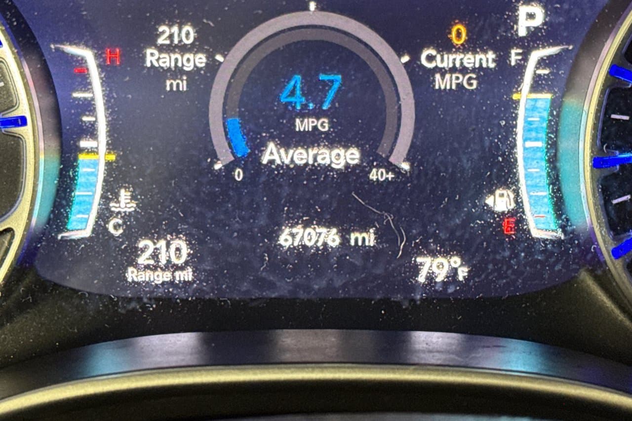 2024 Chrysler Pacifica Touring L 23