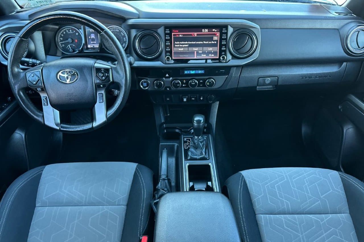2023 Toyota Tacoma 4WD TRD Off Road 10