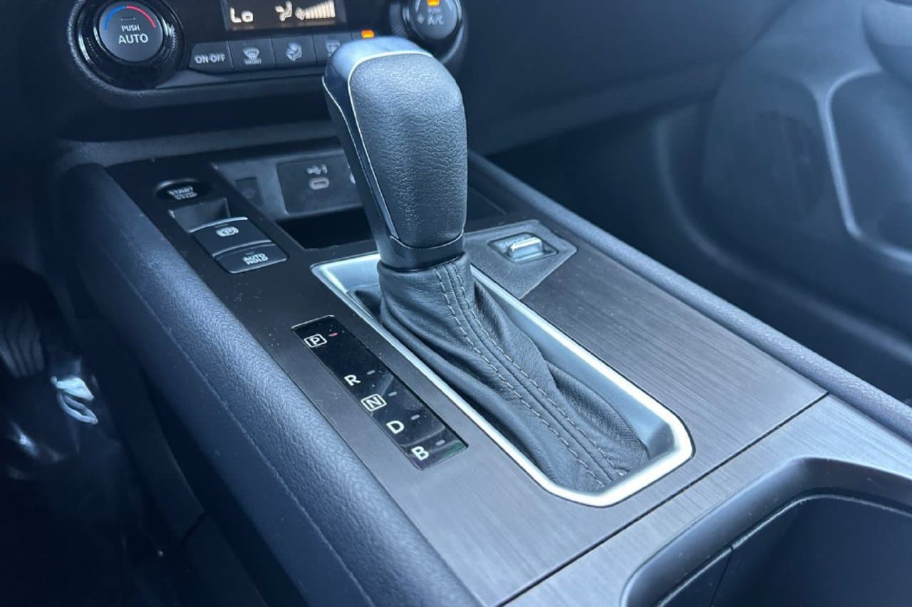 2026 Nissan Kicks SV 17