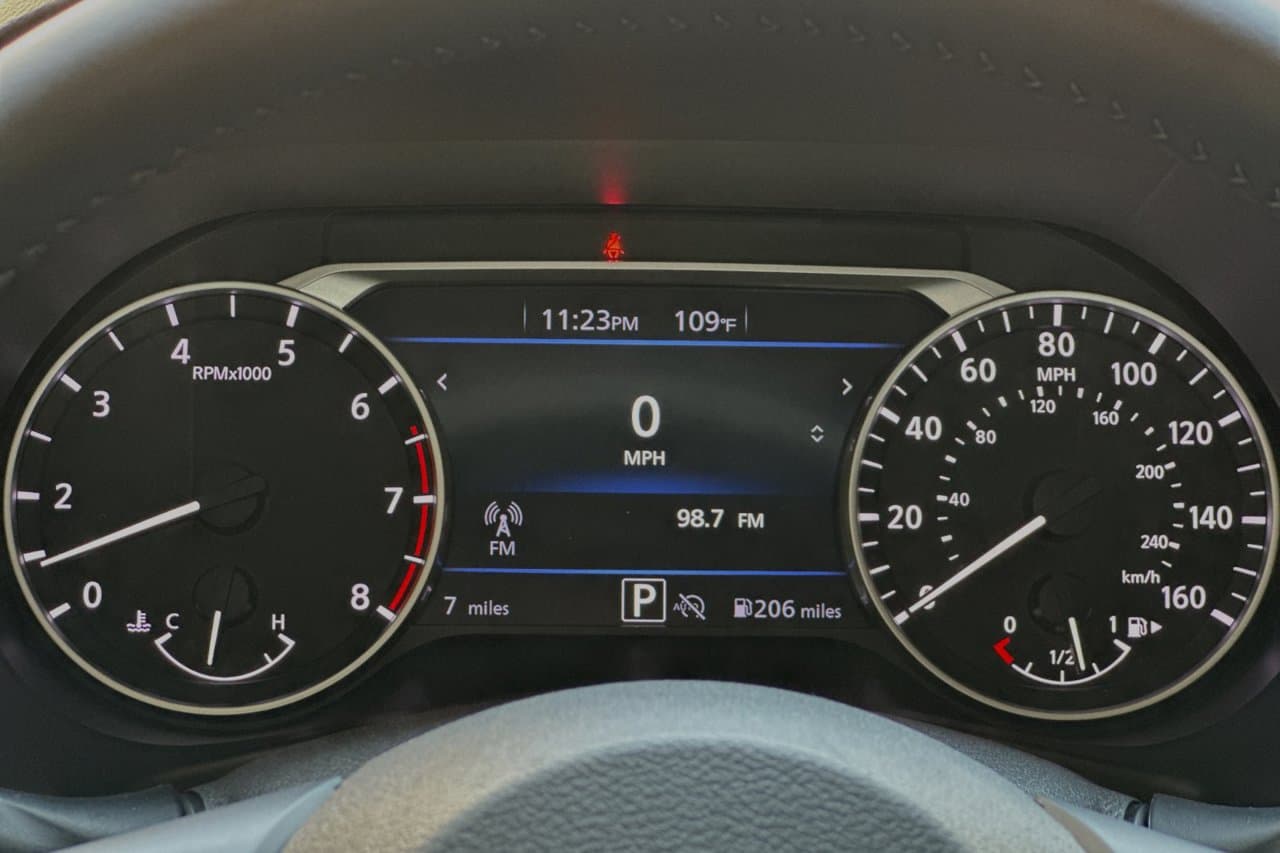 2025 Nissan Sentra SV 23