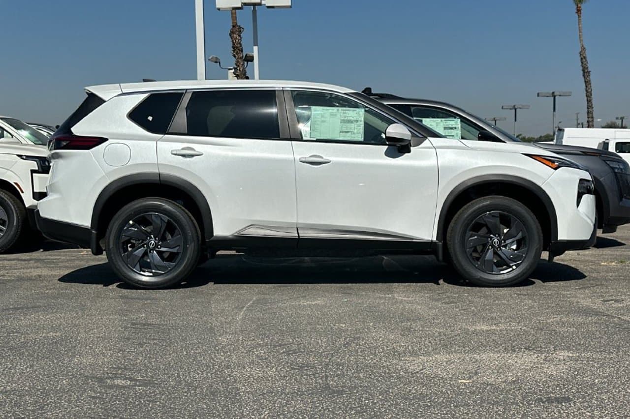 2026 Nissan Rogue SV 2
