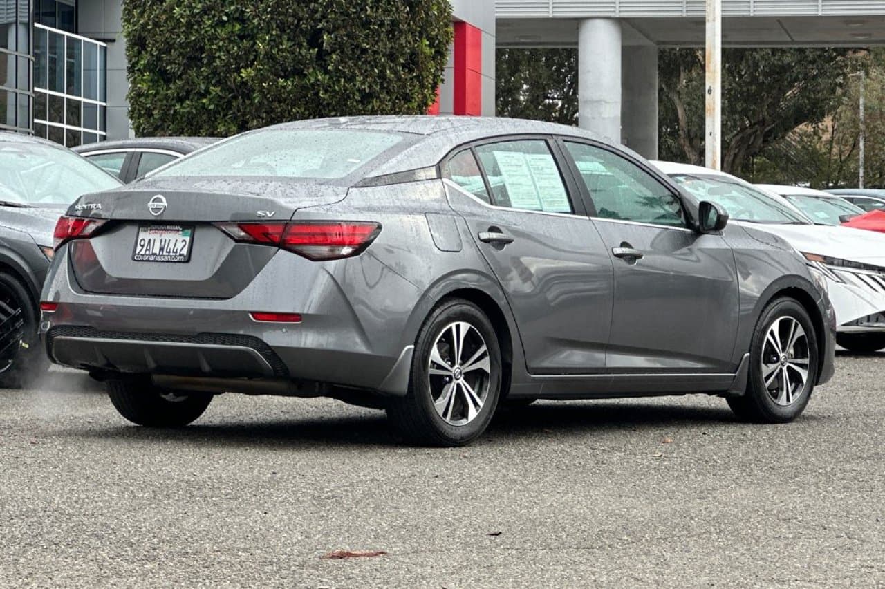 2022 Nissan Sentra SV 4