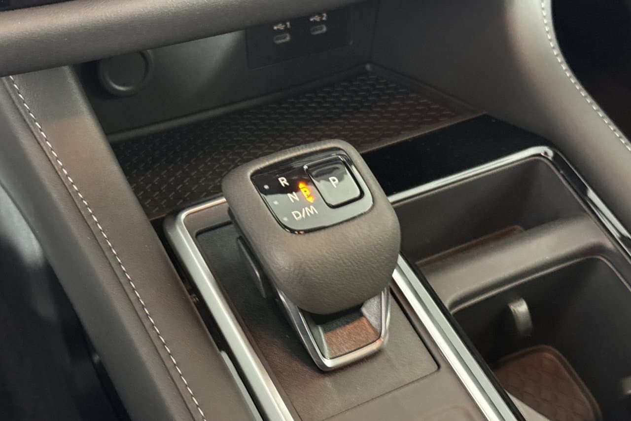 2026 Nissan Pathfinder SV 19