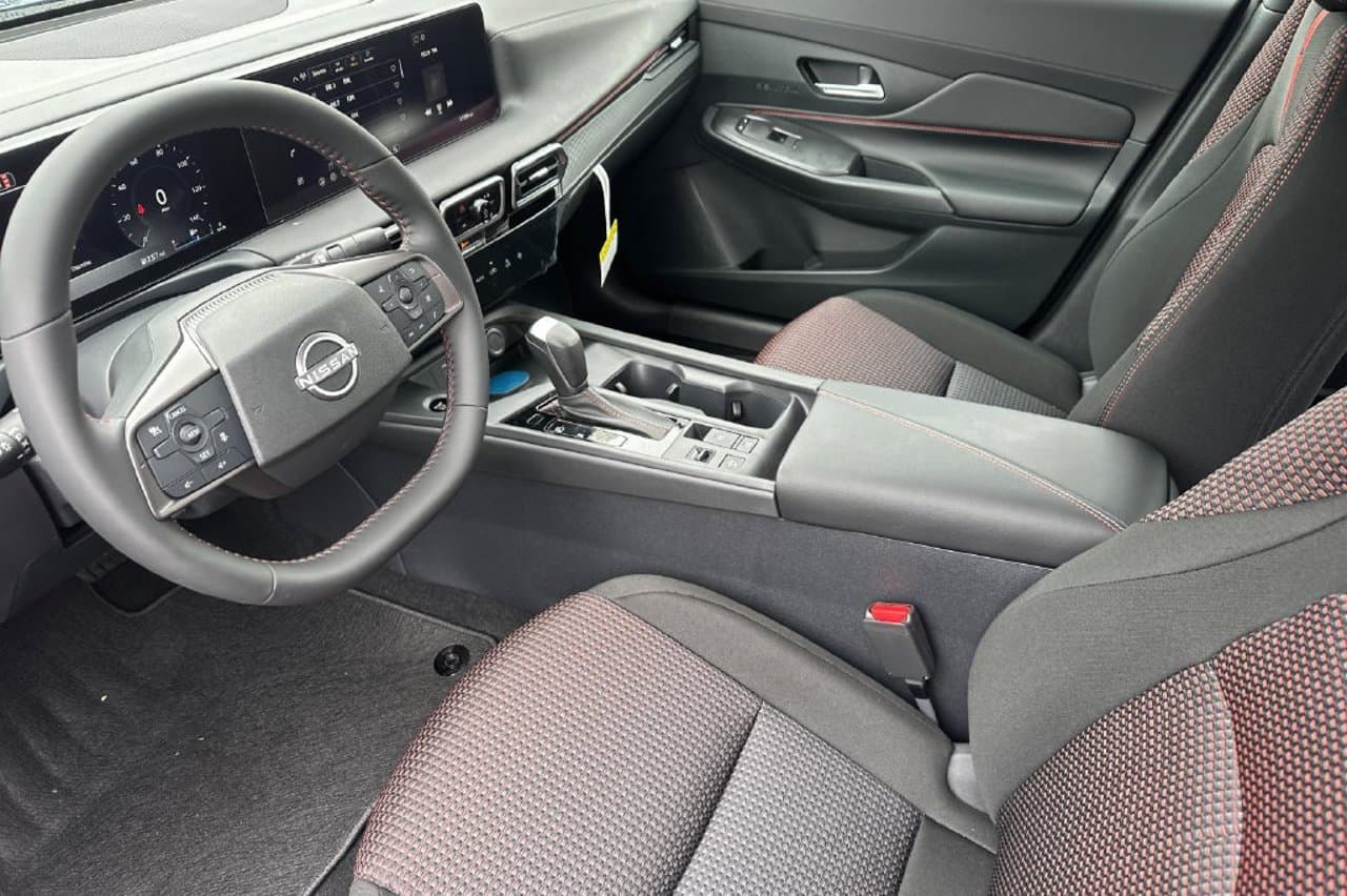 2027 Nissan Sentra SR 8
