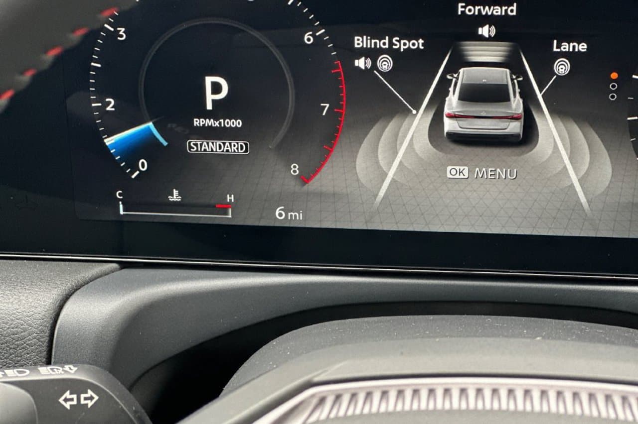 2027 Nissan Sentra SR 21
