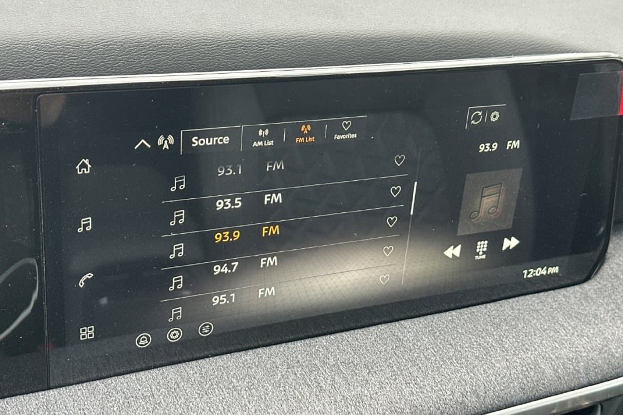 2027 Nissan Kicks SV 15