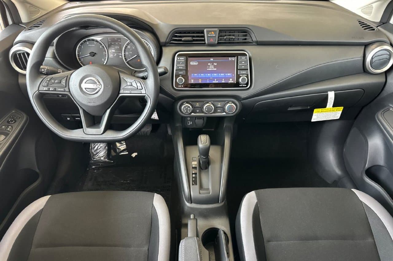 2025 Nissan Versa S 10