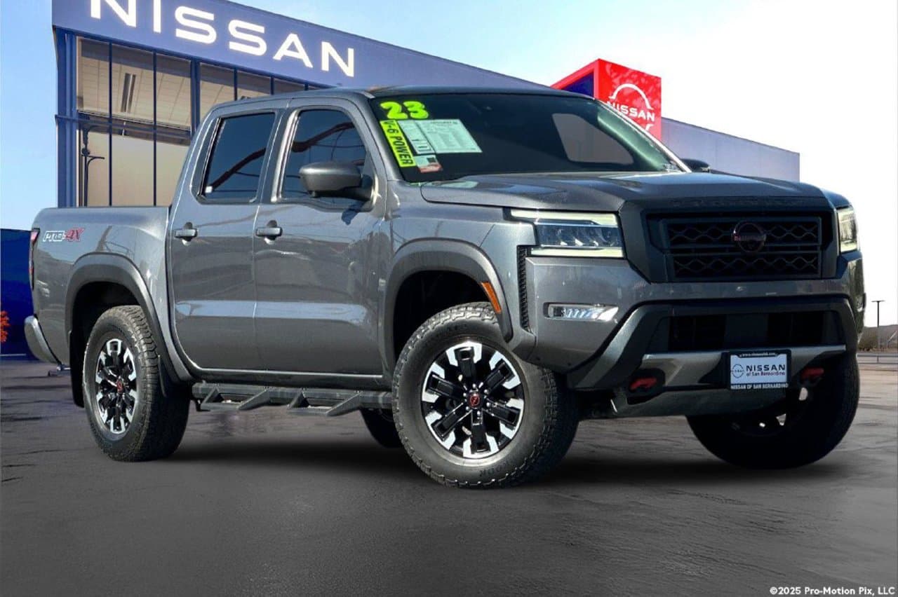 2023 Nissan Frontier PRO-4X 1
