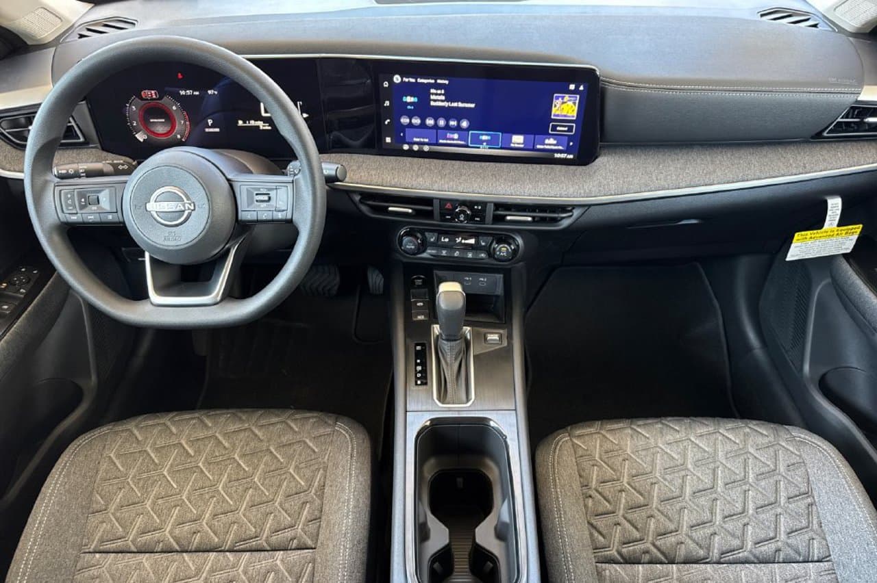 2027 Nissan Kicks SV 11