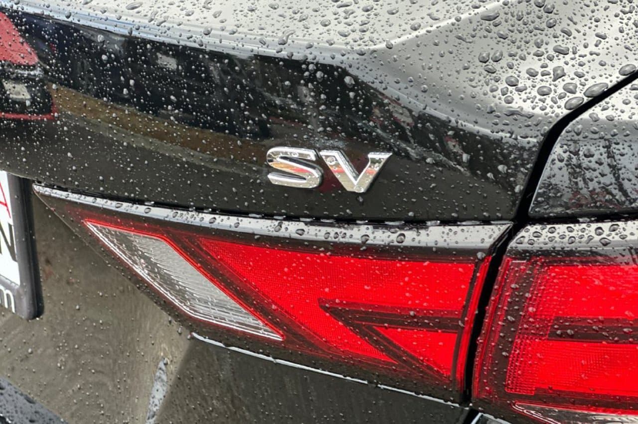 2024 Nissan Sentra SV 22
