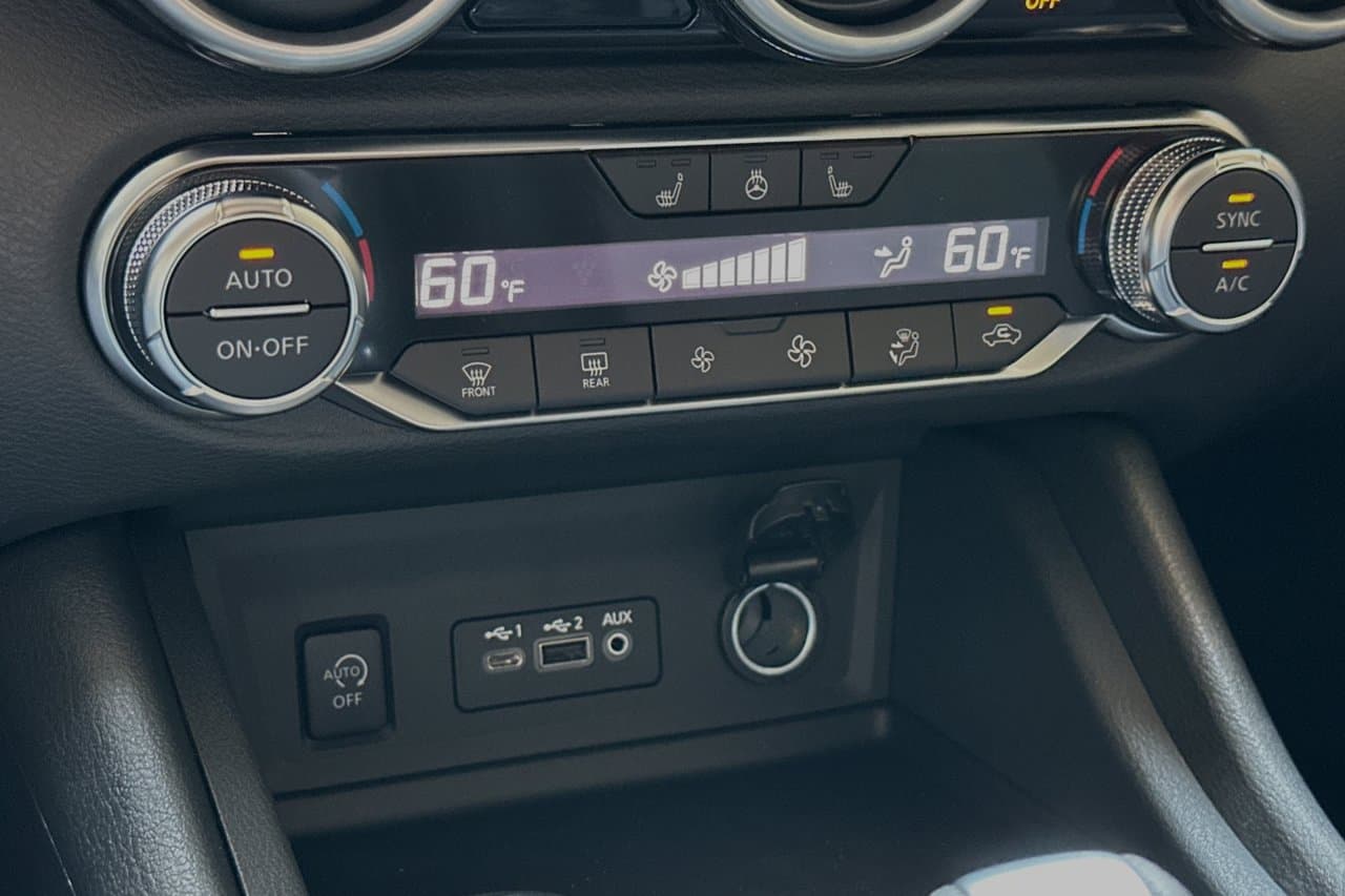 2025 Nissan Sentra SV 16