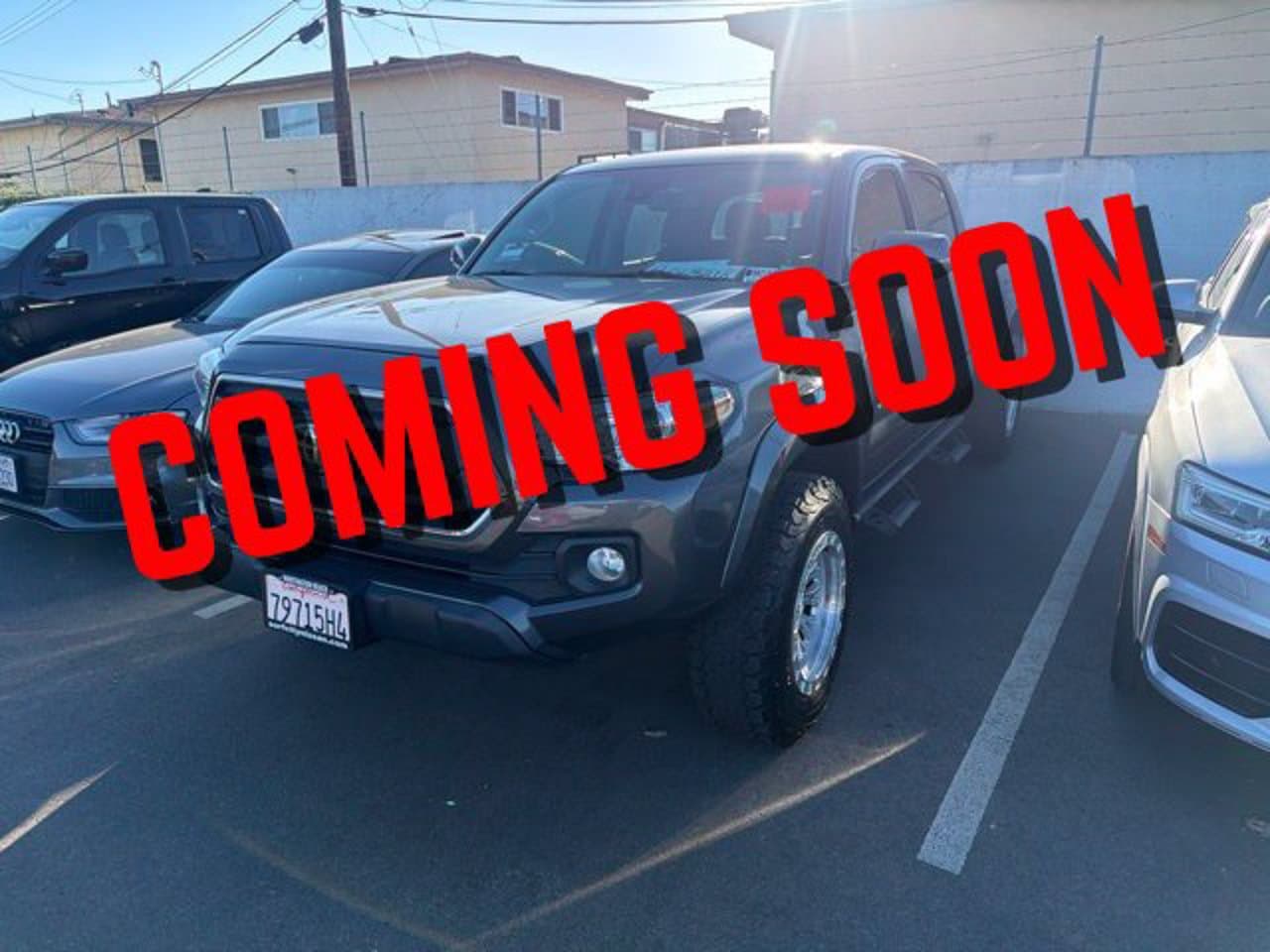 2022 Toyota Tacoma 4WD SR5 1