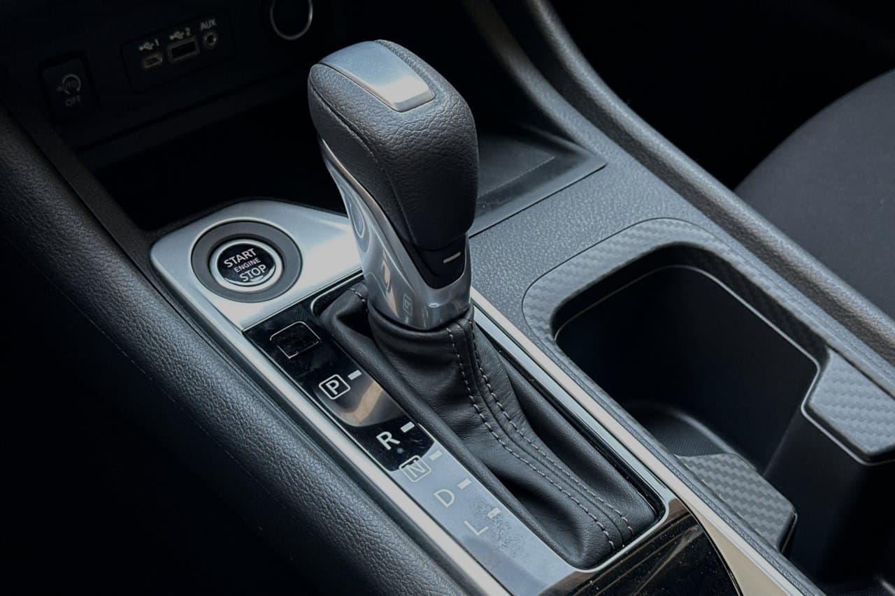 2025 Nissan Sentra SV 26