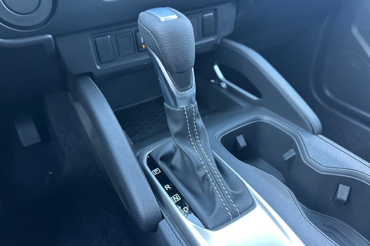 2027 Nissan Frontier SV 17