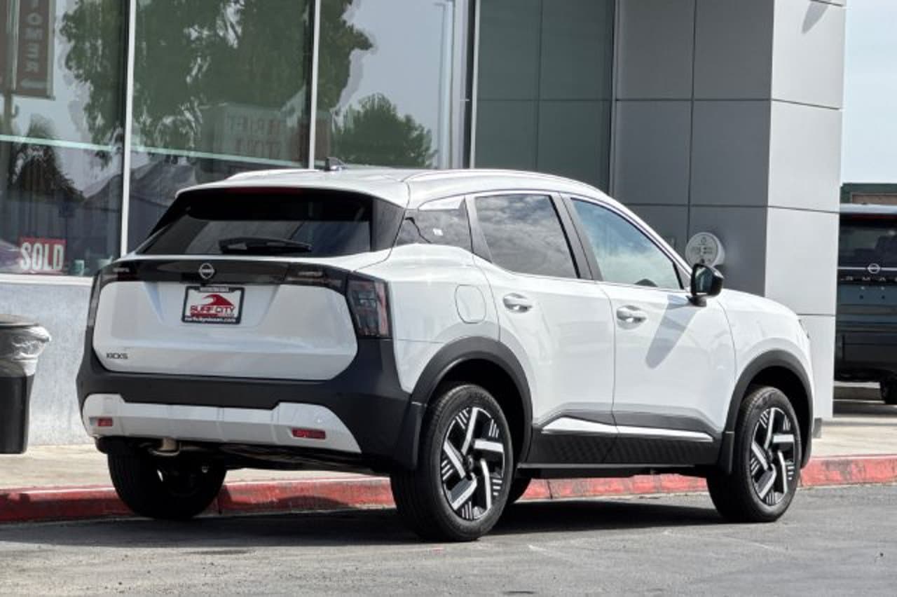 2026 Nissan Kicks SV 3